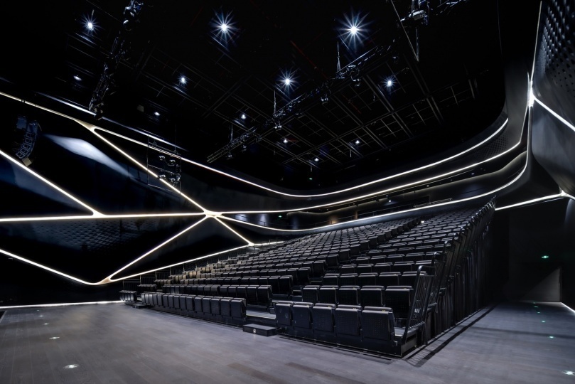 В Китае построили центр искусств по проекту Zaha Hadid Architects