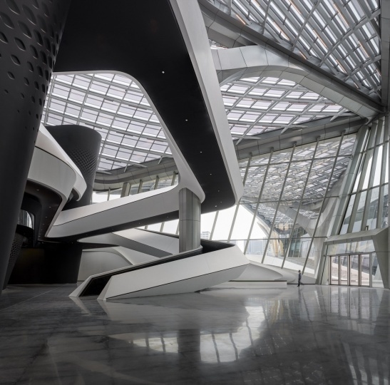 В Китае построили центр искусств по проекту Zaha Hadid Architects