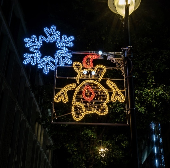 Лондонские школьники придумали дизайн рождественской иллюминации