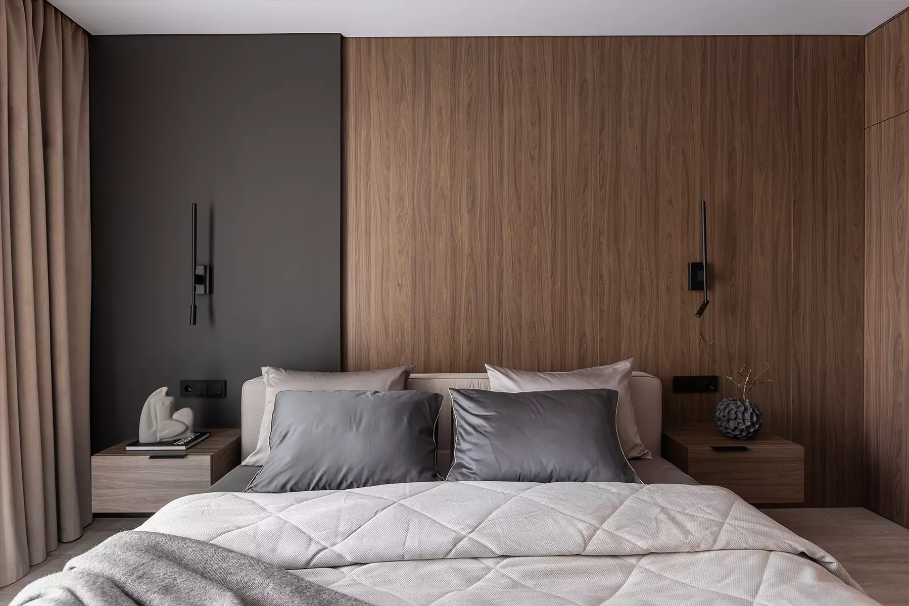 Уютный интерьер квартиры с низкими потолками и линейной планировкой — проект Вероники Ильиной