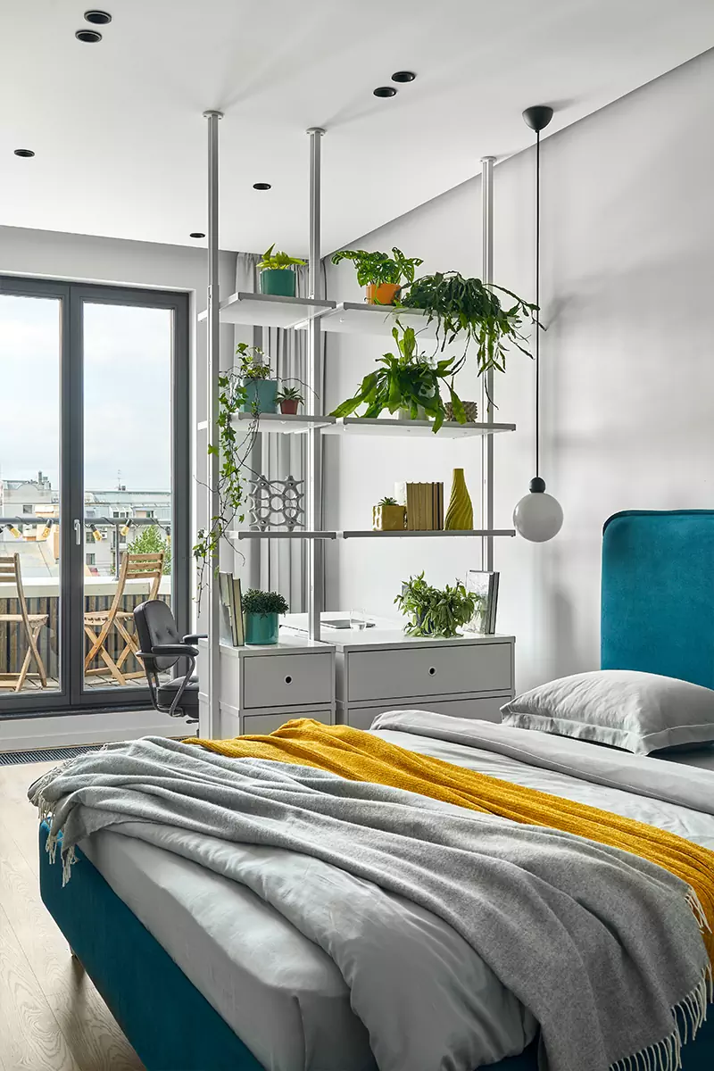 Морская синева и оттенки солнца в интерьере небольшой петербургской квартиры — проект Светланы Мамаенко