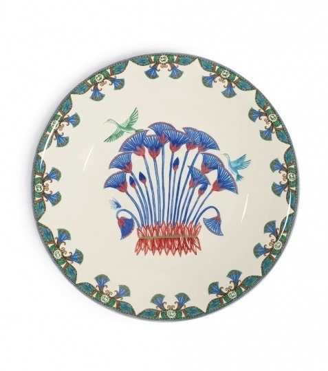 Новая коллекция посуды Dior Maison, вдохновленная голубым лотосом
