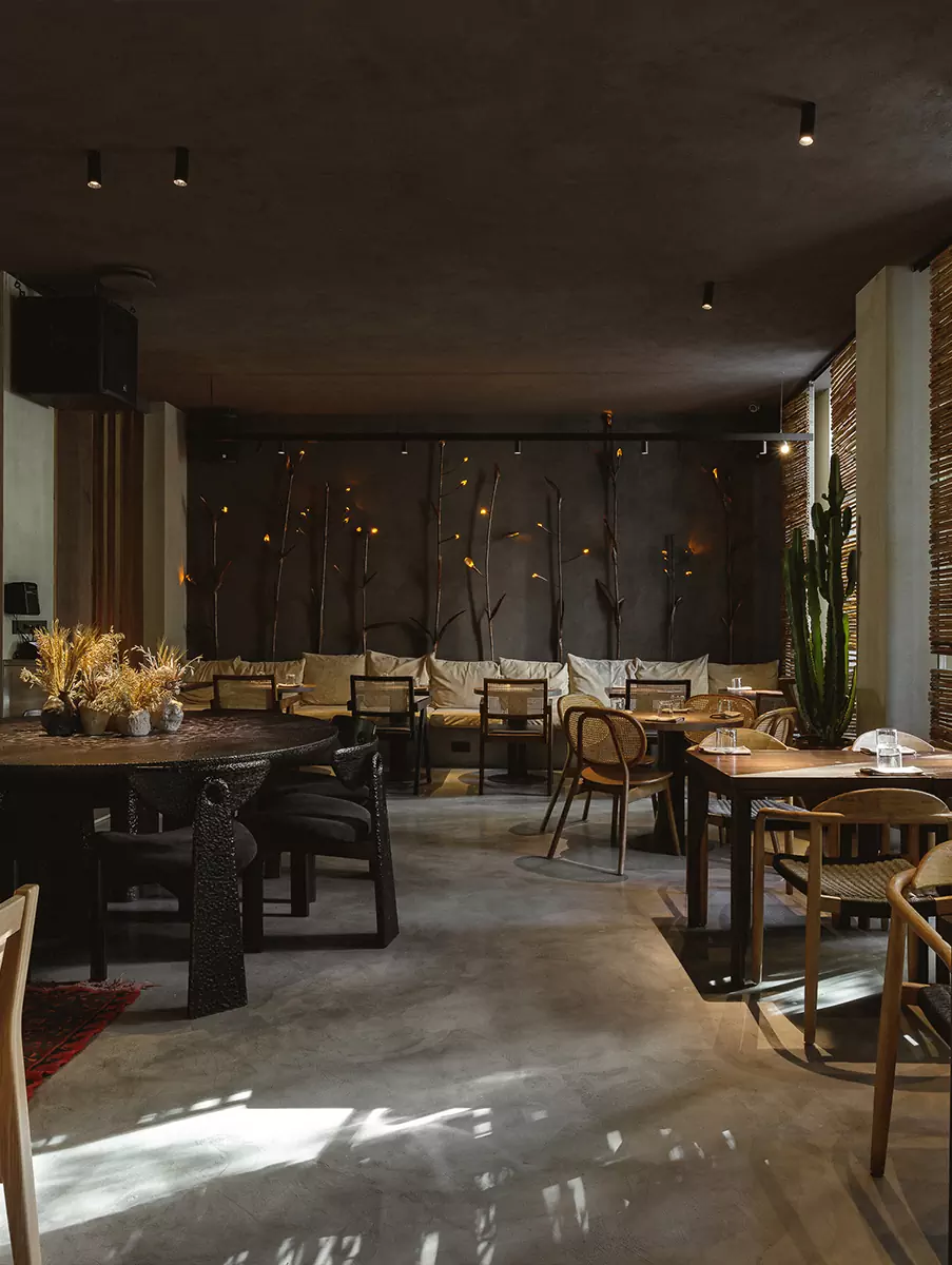 Умиротворяющий интерьер екатеринбургского ресторана Culta — проект студии Апарт 76