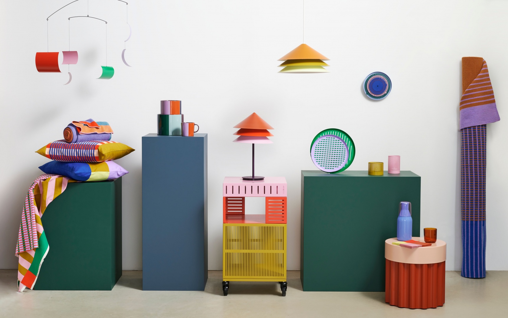 IKEA показала коллекцию мебели и текстиля по дизайну студии Raw Color