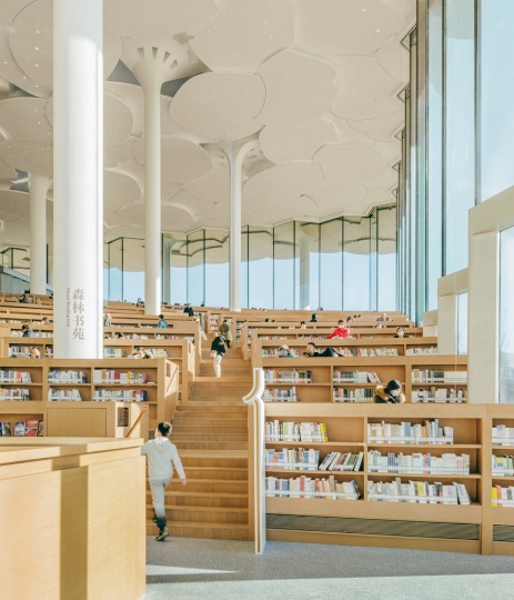 В Пекине открылась долгожданная городская библиотека по проекту Snøhetta