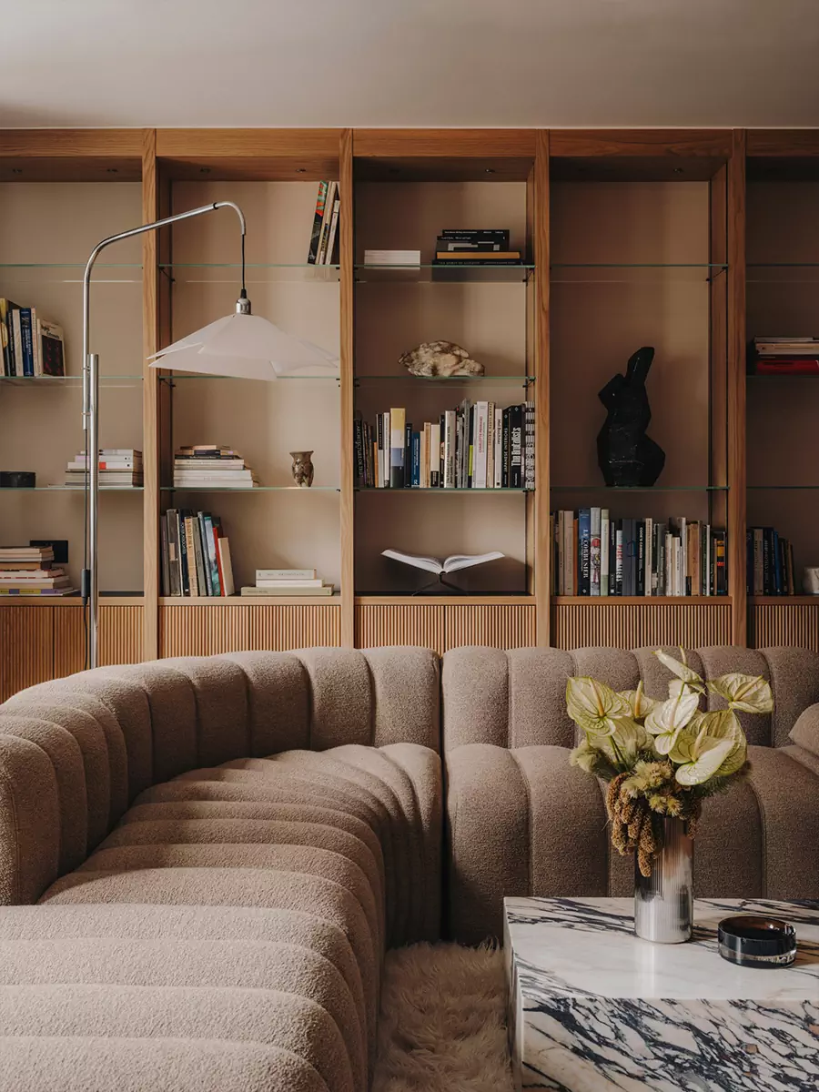 Мебель прошлого века и авторские детали в интерьере офиса для лондонского застройщика — проект Оскара Конена