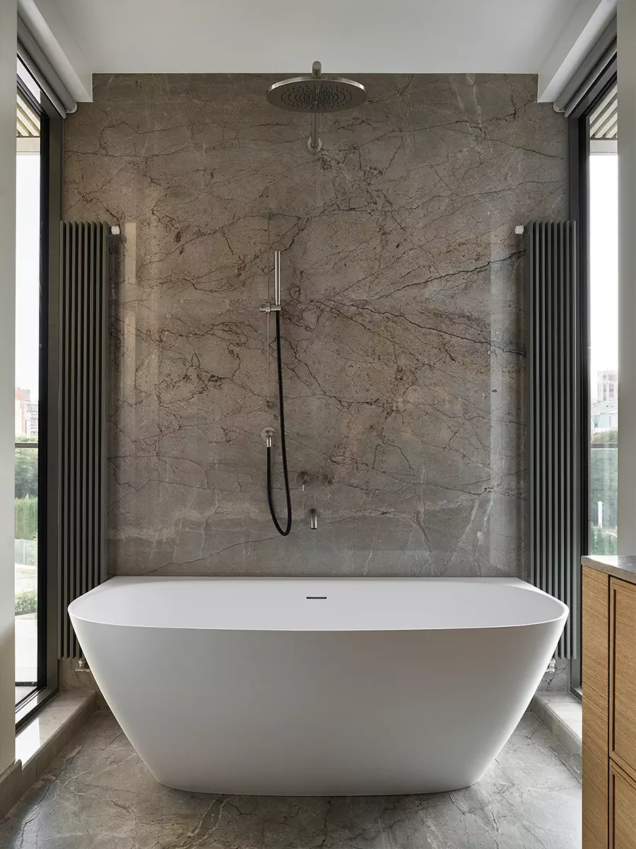 Гармоничный интерьер большой квартиры для семьи с четырьмя детьми — проект Никиты Бондаря