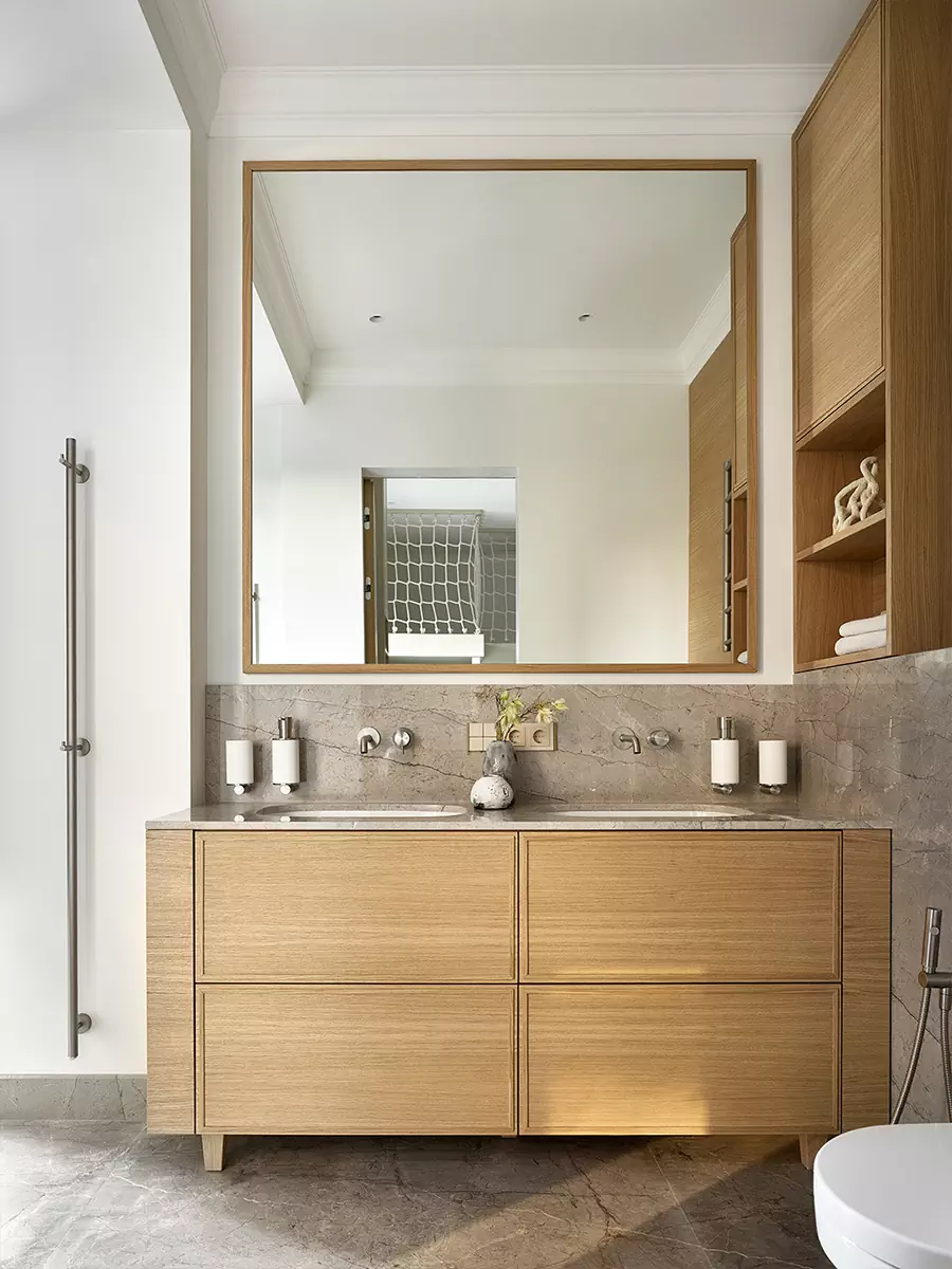 Гармоничный интерьер большой квартиры для семьи с четырьмя детьми — проект Никиты Бондаря