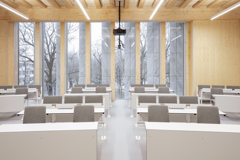 Powerhouse Company построила первое в Европе учебное здание из массивной древесины