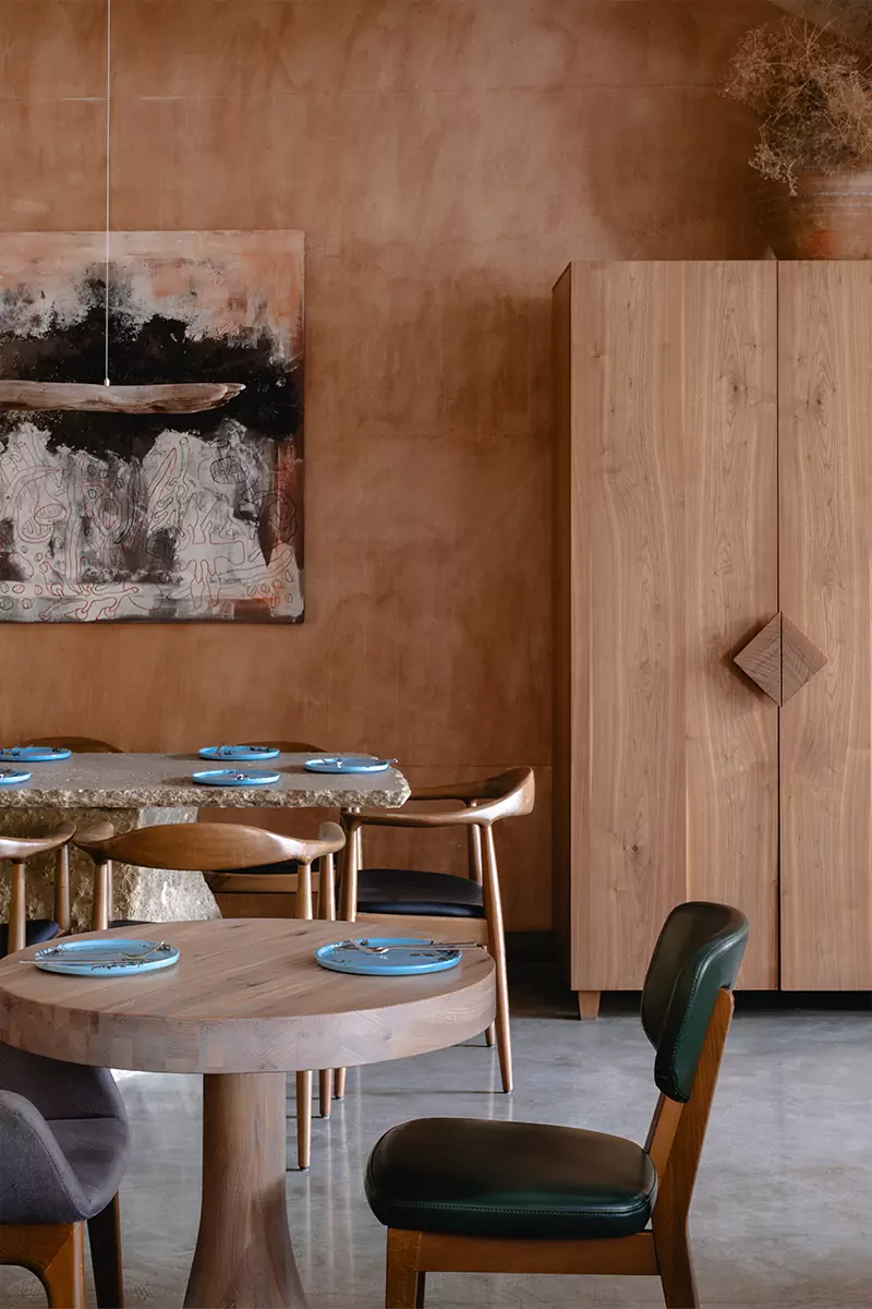 Аутентичный интерьер ресторана и художественной мастерской в сердце Дагестана — проект Дарьи Дурневой