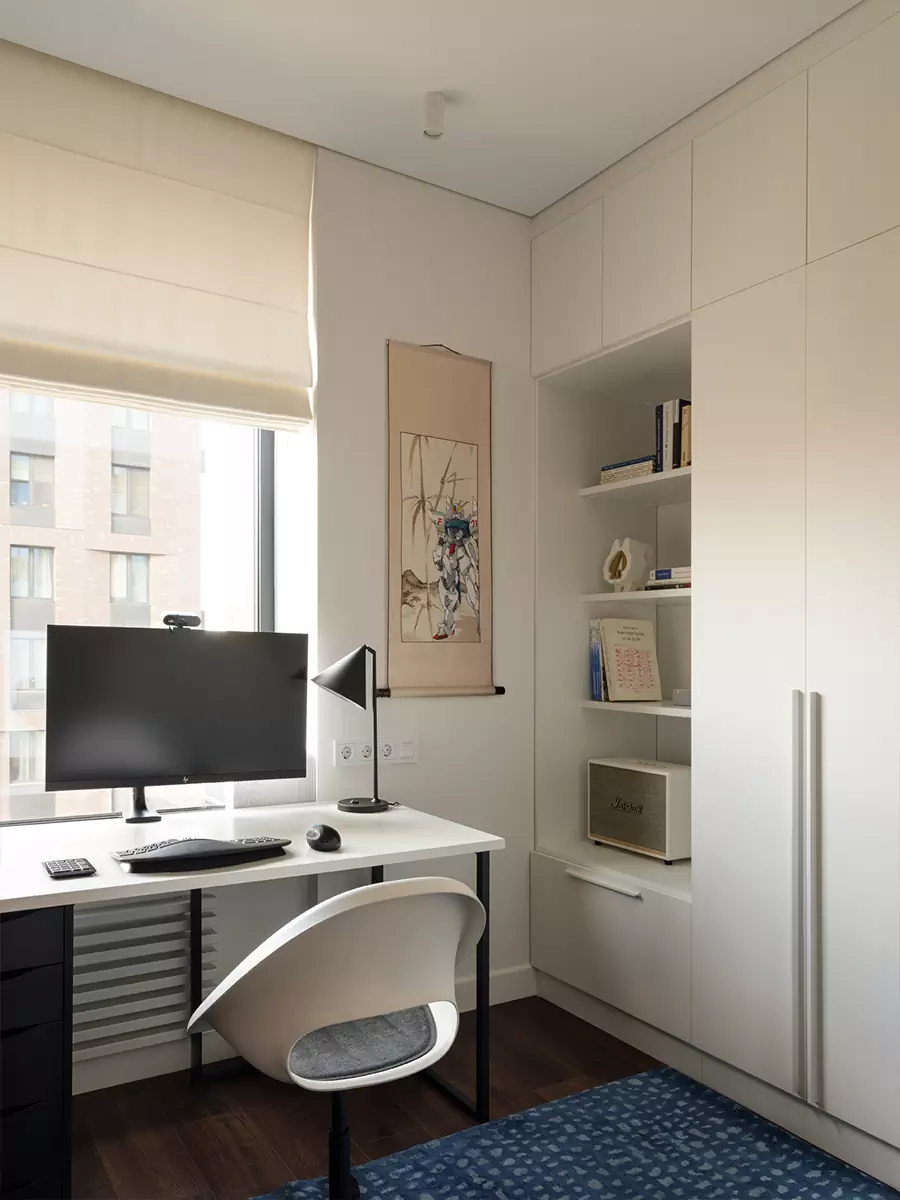 Строгий интерьер семейной квартиры, вдохновленный сюжетами японских гравюр – проект Дарьи Старцевой