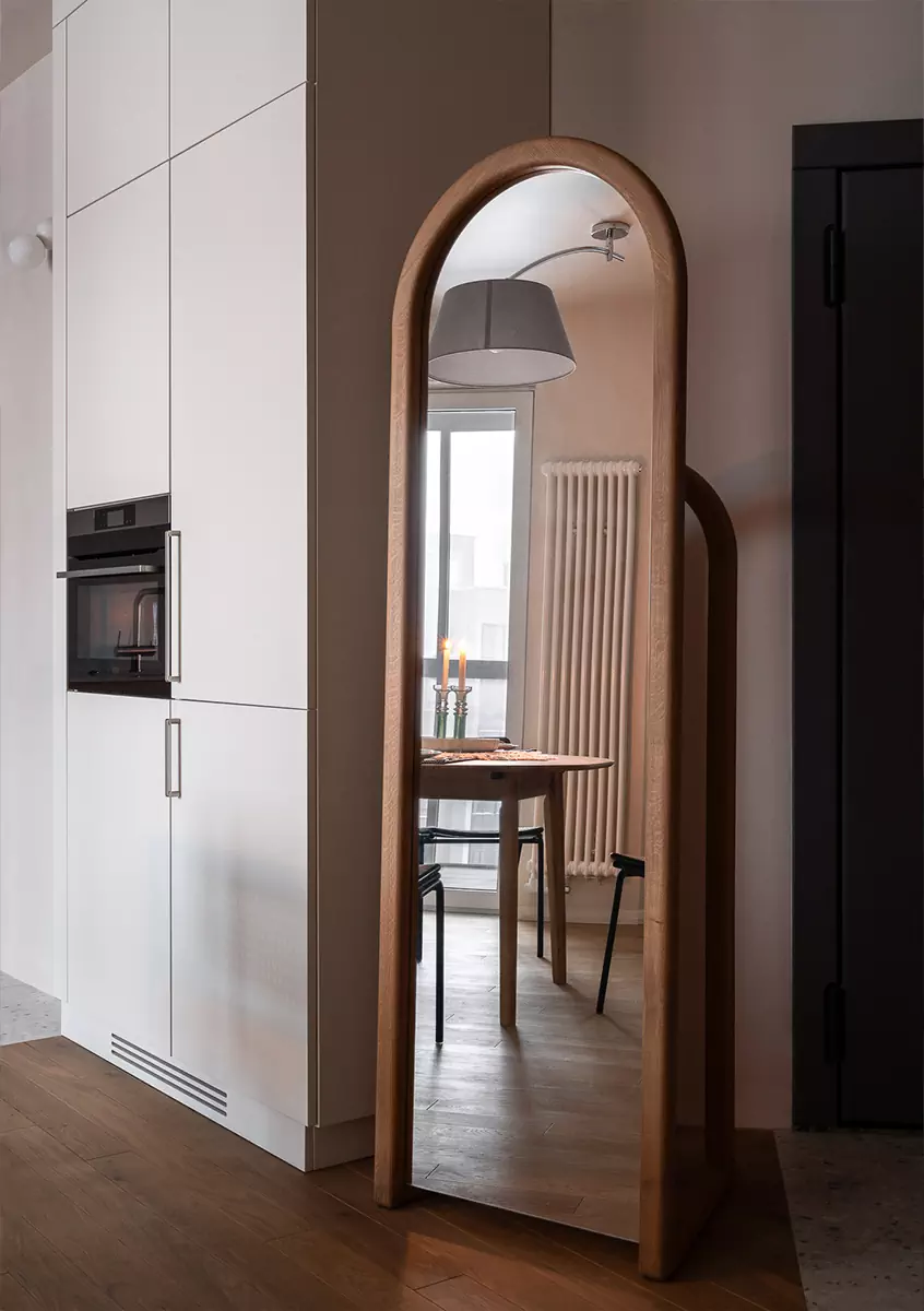 Природные фактуры и небесно-голубые оттенки в интерьере квартиры для молодой семьи — проект Елены Ерашевич