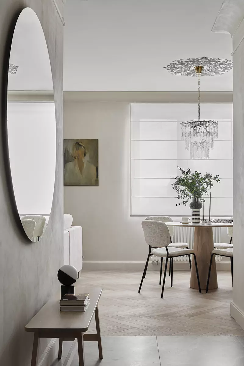 Нарядный интерьер небольшой квартиры для молодой девушки из Перми — проект студии Lebedeva project