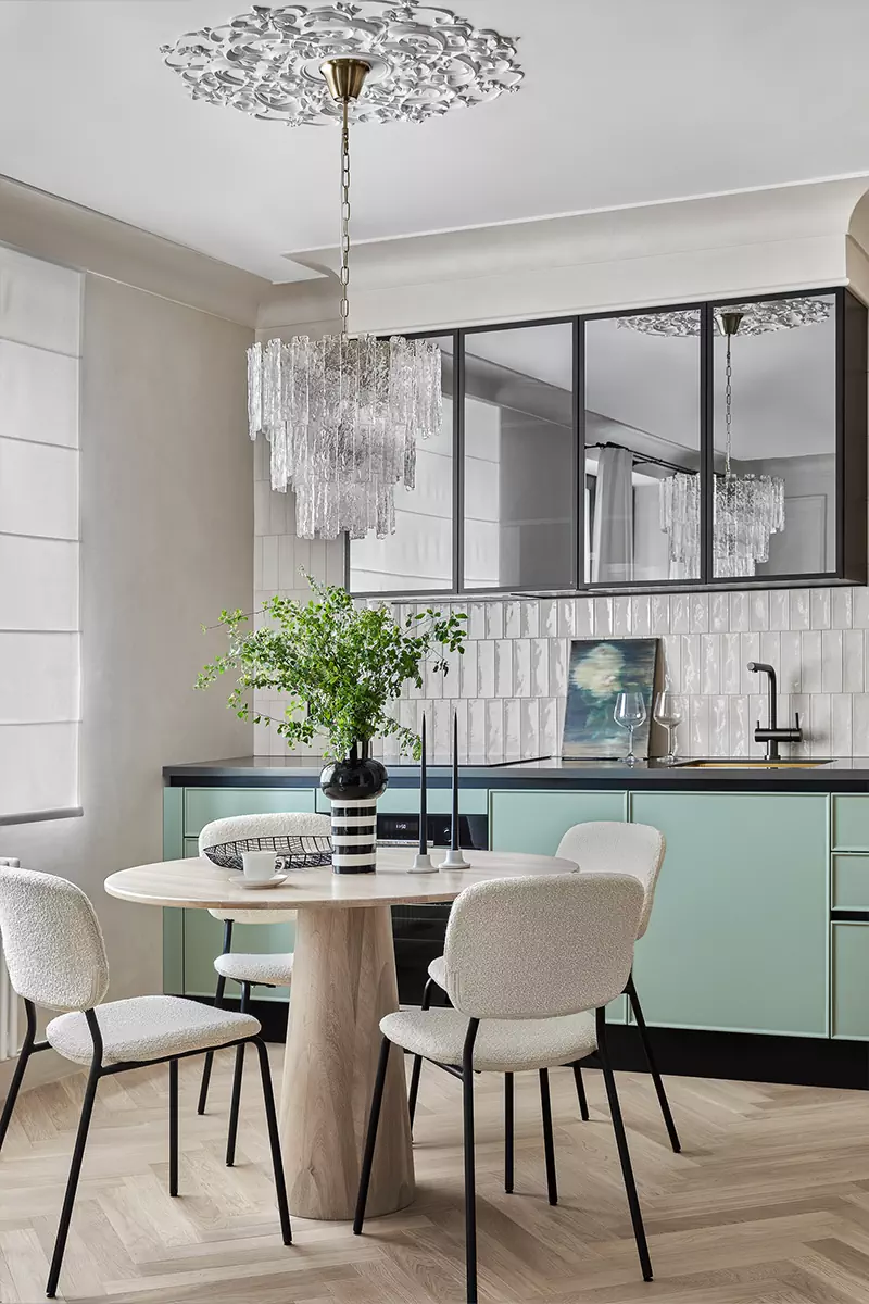 Нарядный интерьер небольшой квартиры для молодой девушки из Перми — проект студии Lebedeva project