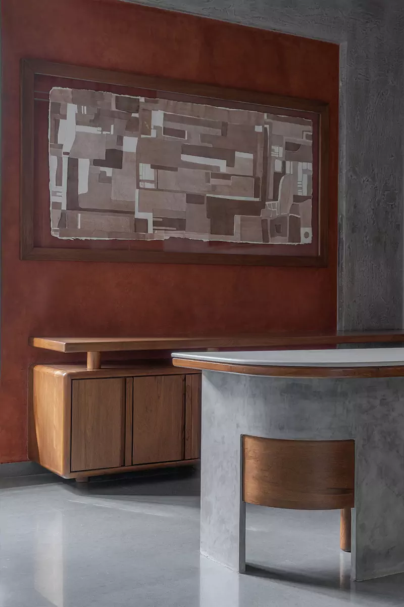 Яркая терракота и строгий бетон в интерьере офиса с индийскими мотивами — проект студии Design ni Dukaan