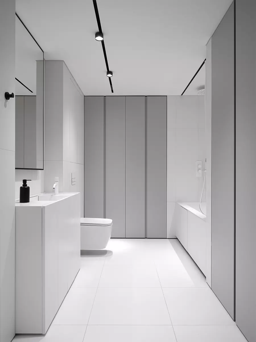 Гармония линий: акцентная лестница в интерьере двухуровневой квартиры – проект студии Hot Walls