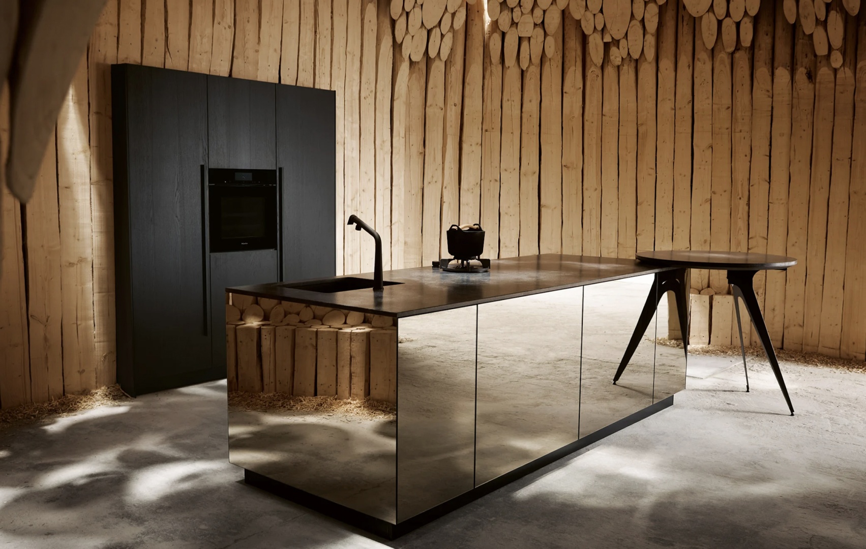 Диебедо Фрэнсис Кере построил павильон из еловых бревен для бренда кухонь Next125