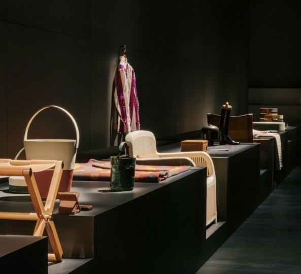 Hermès отдает дань уважения своим корням в новой коллекции предметов для дома