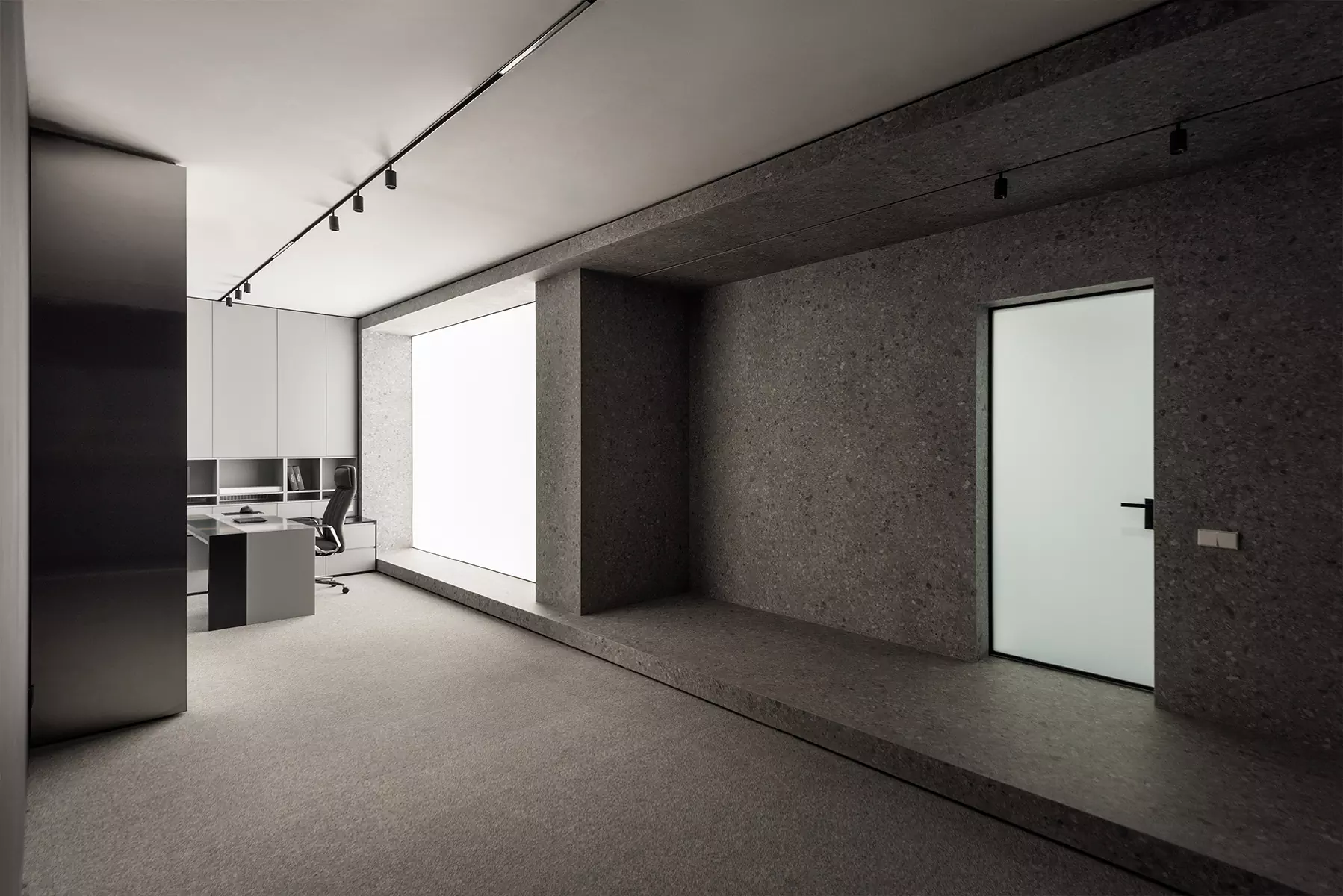 Четыре лестницы и комнаты со вторым светом в интерьере большой квартиры — проект Анастасии Ульяновой