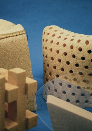 Школа ÉCAL представила мебель из спрессованной целлюлозной губки