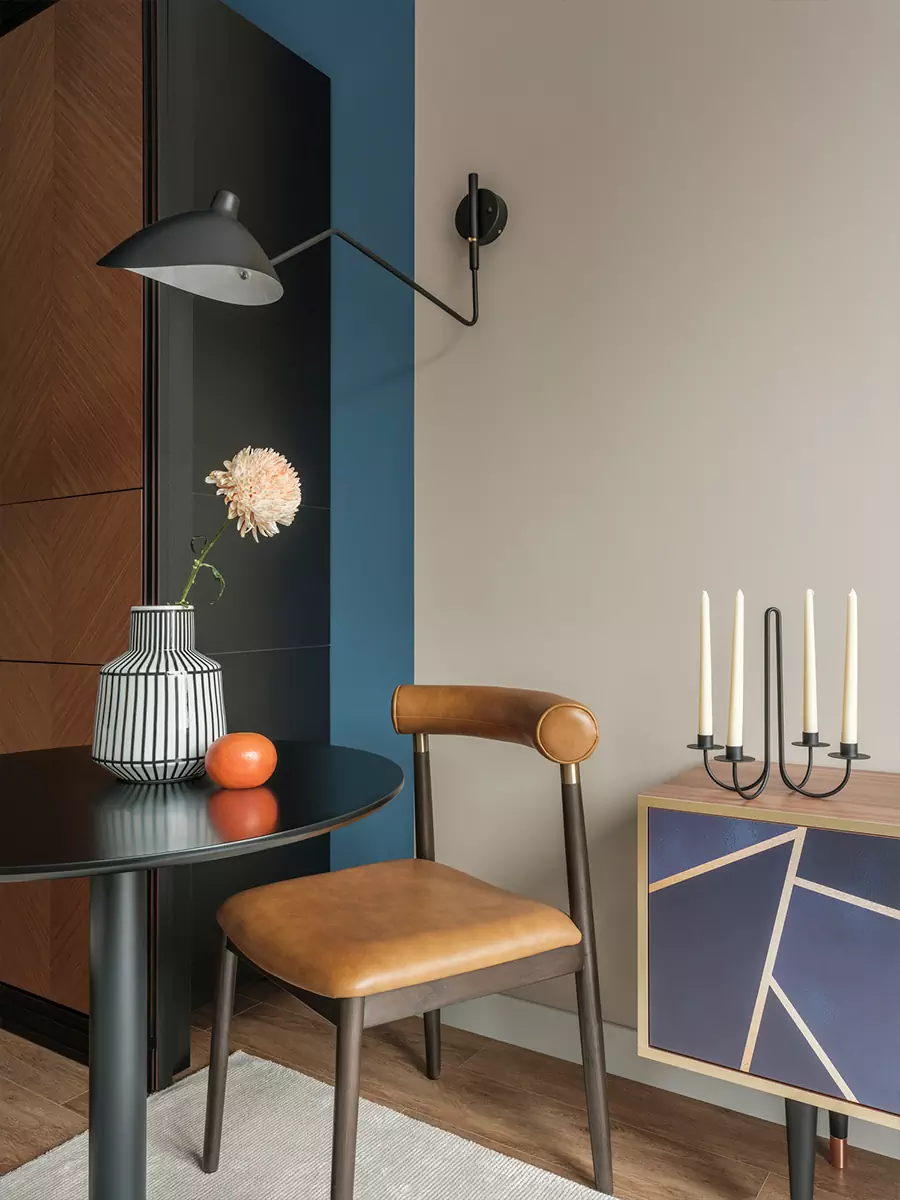 Кухня как сердце дома: акцентный гарнитур в интерьере небольшой квартиры — проект Али Башиловой