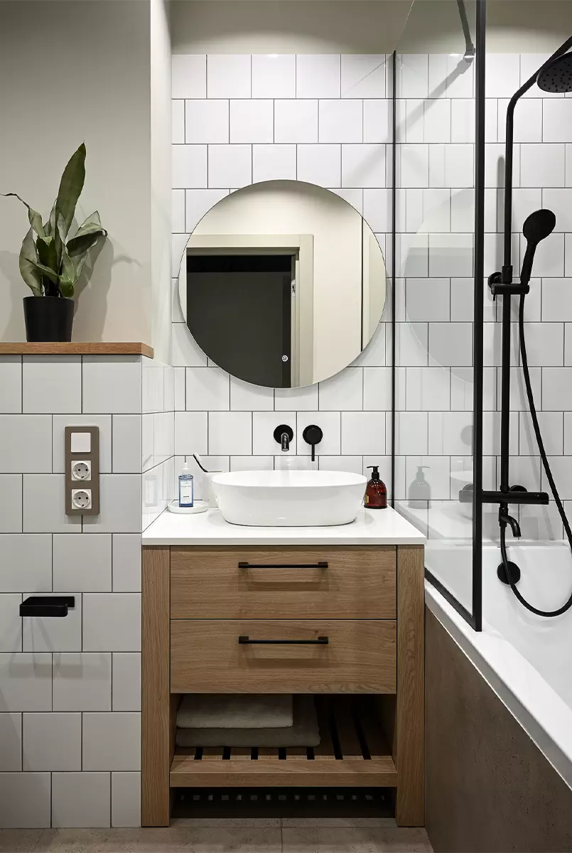 Теплая древесина и оттенки леса в интерьере небольшой минской квартиры – проект студии ESTE Design