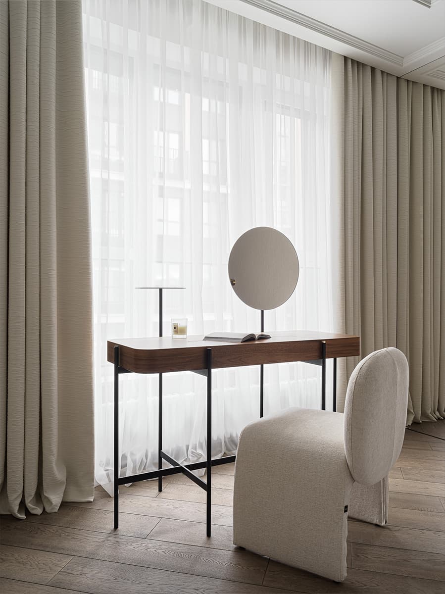 Элегантный интерьер квартиры со сложной планировкой и продуманной детской — проект Евгения Яковлевой