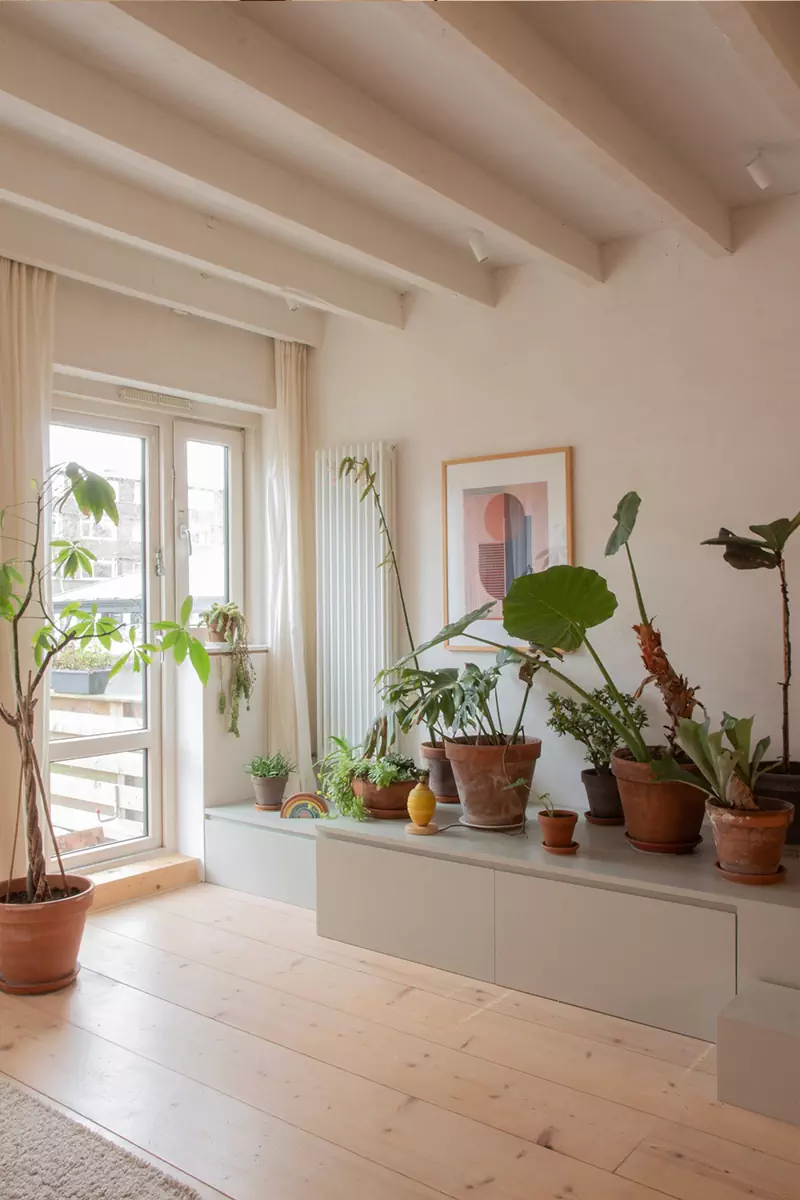 Ванна в спальне и другие оригинальные решения в интерьере нидерландской квартиры — проект Улли Хекманн и Нинке Бонгерс