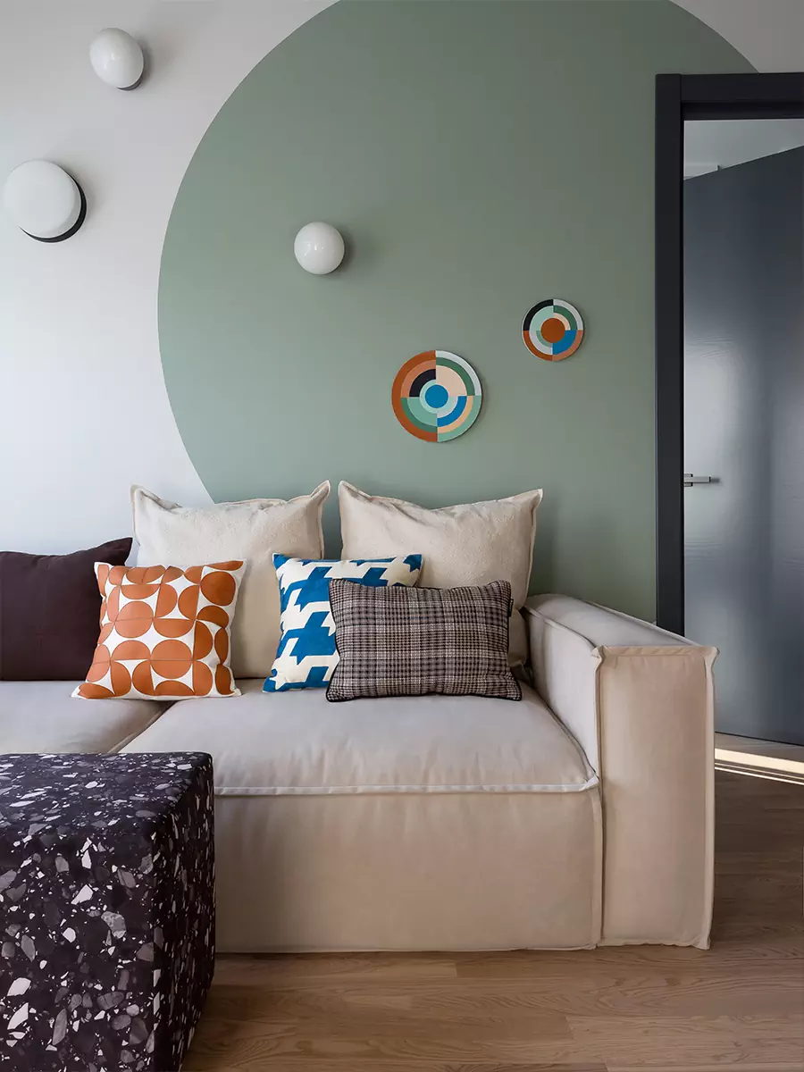 Небольшая и уютная квартира с необычной ванной – проект Полины Караванской