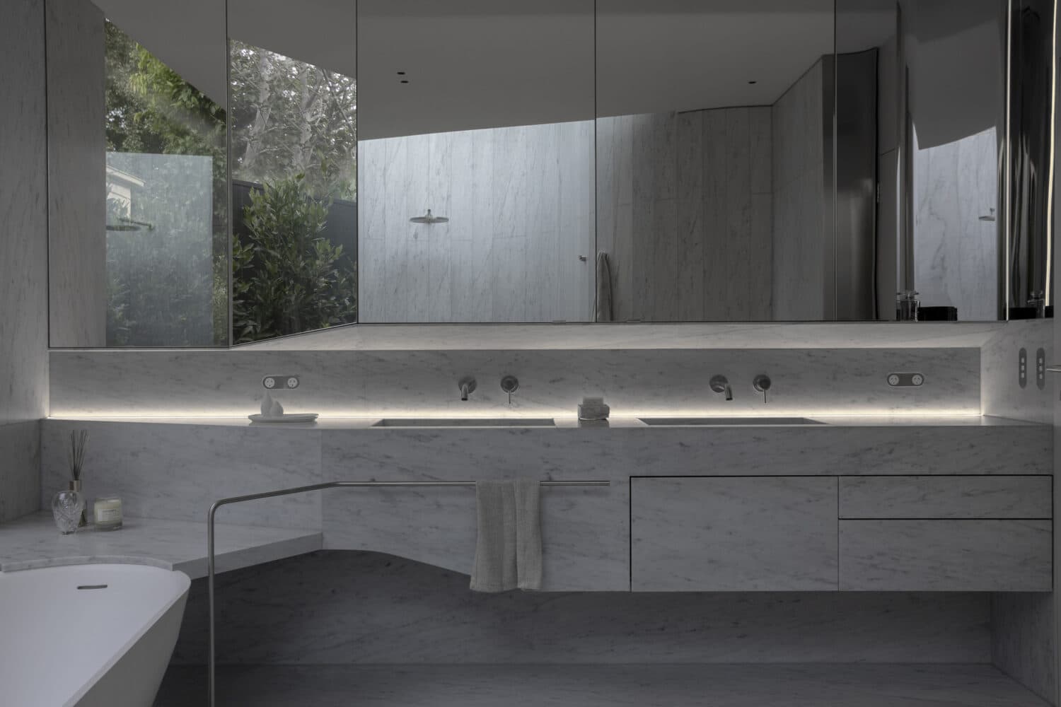 Обволакивающие темные оттенки и ванная со стеклянным потолком в интерьере австралийского коттеджа — проект Adrian Amore Architects