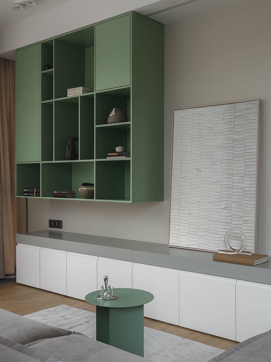 Геометрические объемы и небанальные оттенки дерева в теплом интерьере семейной квартиры — проект Юлии Сидоровой