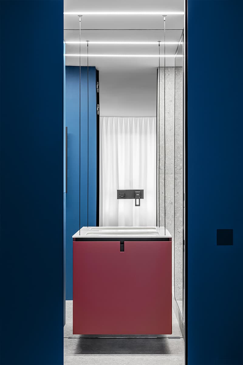 Деконструированный объем спальни в интерьере «гостевой» квартиры для молодого бизнесмена – проект Михаила Курносова