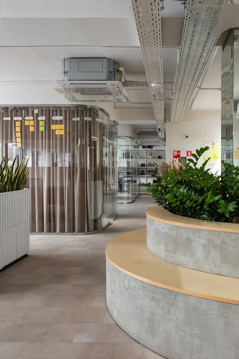 Натуральные материалы и природные мотивы в интерьере офисного центра в Волгограде — проект OBJCT