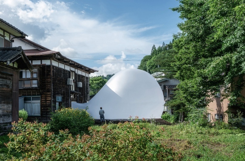 «‎Эфемерный пузырь»‎: инсталляция студии MAD для Echigo-Tsumari Art Triennale