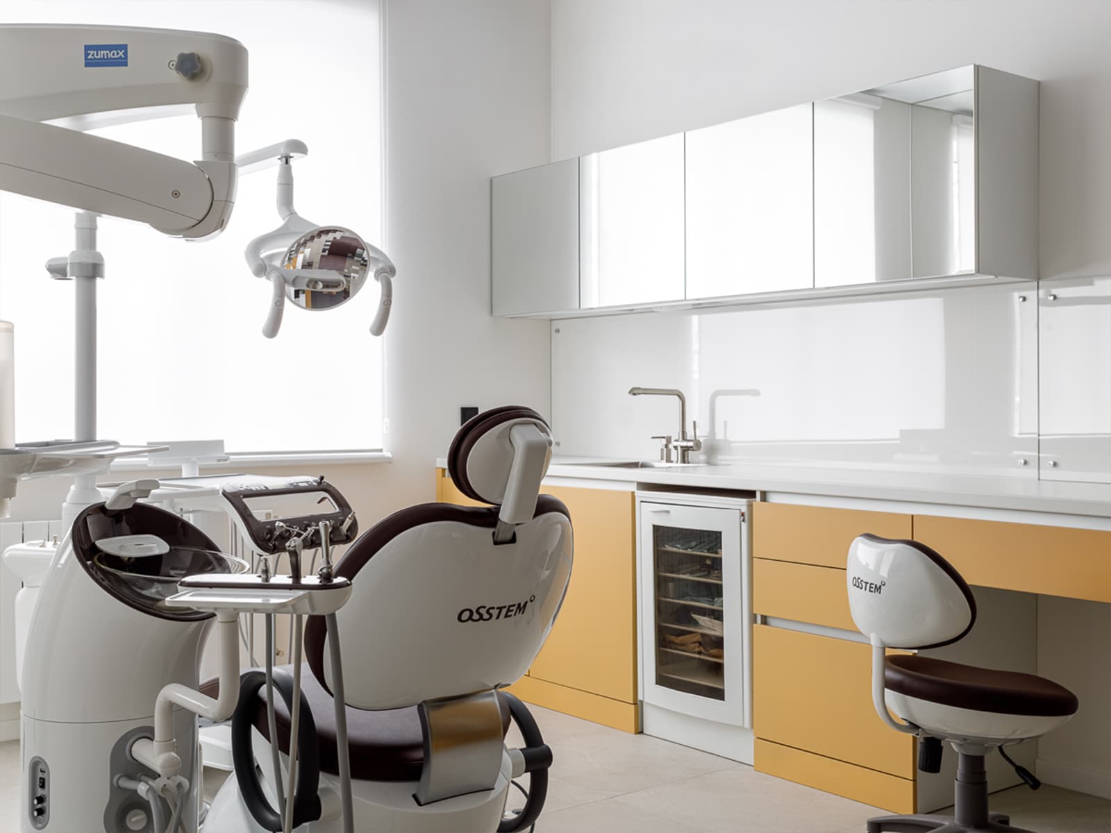 Небанальный интерьер семейной стоматологической клиники в Самаре — проект студии WANT MORE