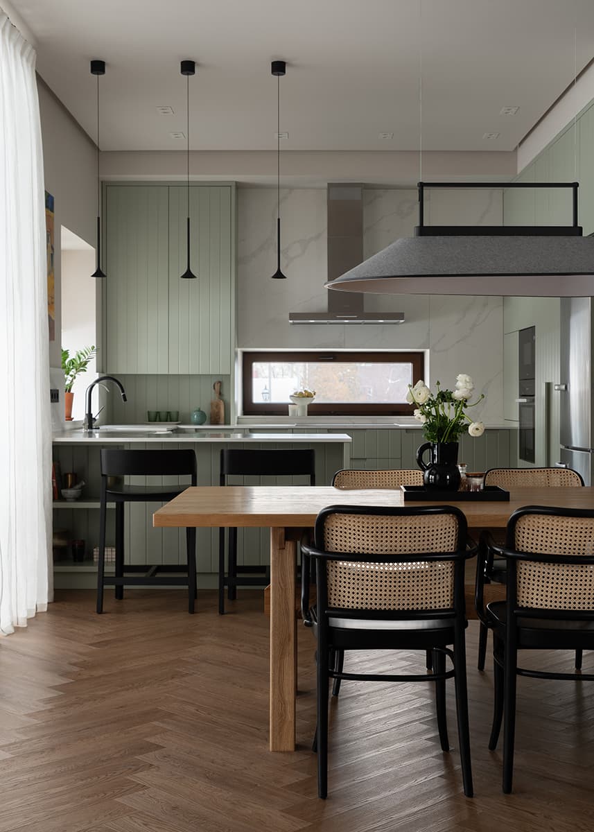 Многогранный интерьер уютного трехэтажного коттеджа в Алматы – проект Алисы Копыловой