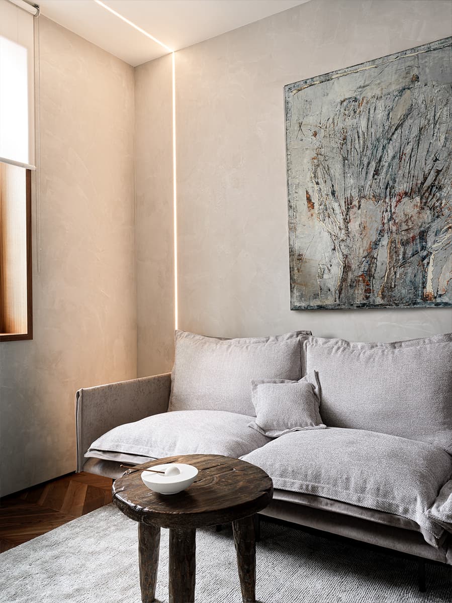 Светлый интерьер квартиры в центре Москвы с отсылками к экостилю — проект OMNIA STUDIO