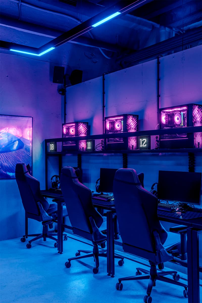 Оранжевые акценты в эффектном интерьере премиального игрового клуба в Краснодаре – проект Александра Дубровина