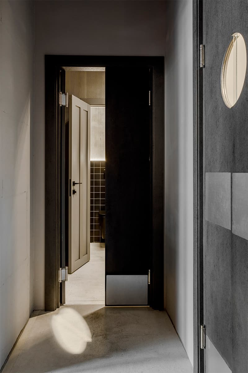 Оранжевые акценты в эффектном интерьере премиального игрового клуба в Краснодаре – проект Александра Дубровина