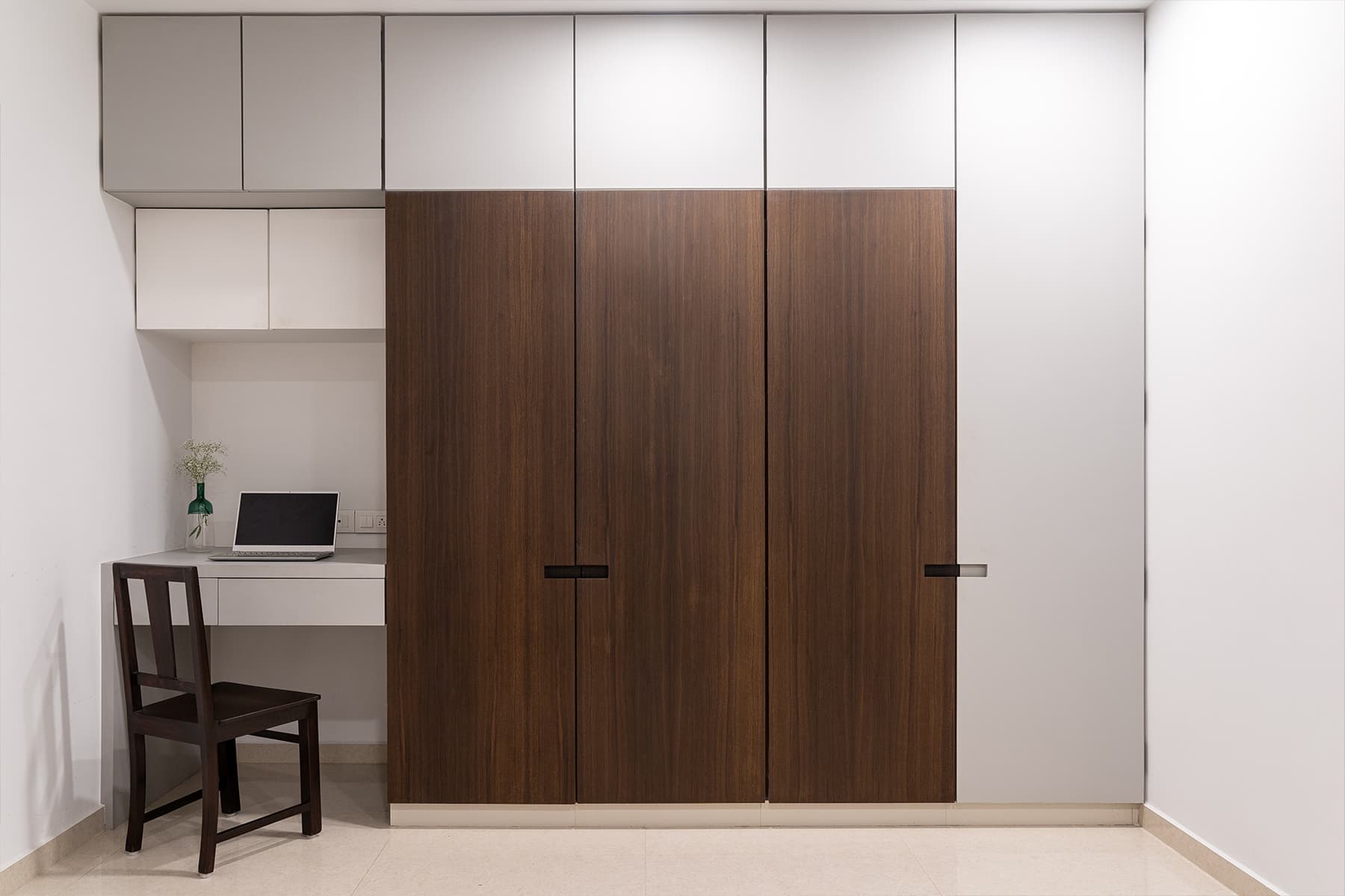 Традиционные индийские материалы и терракотовый кирпич в интерьере семейного дома – проект студии House Of Lines