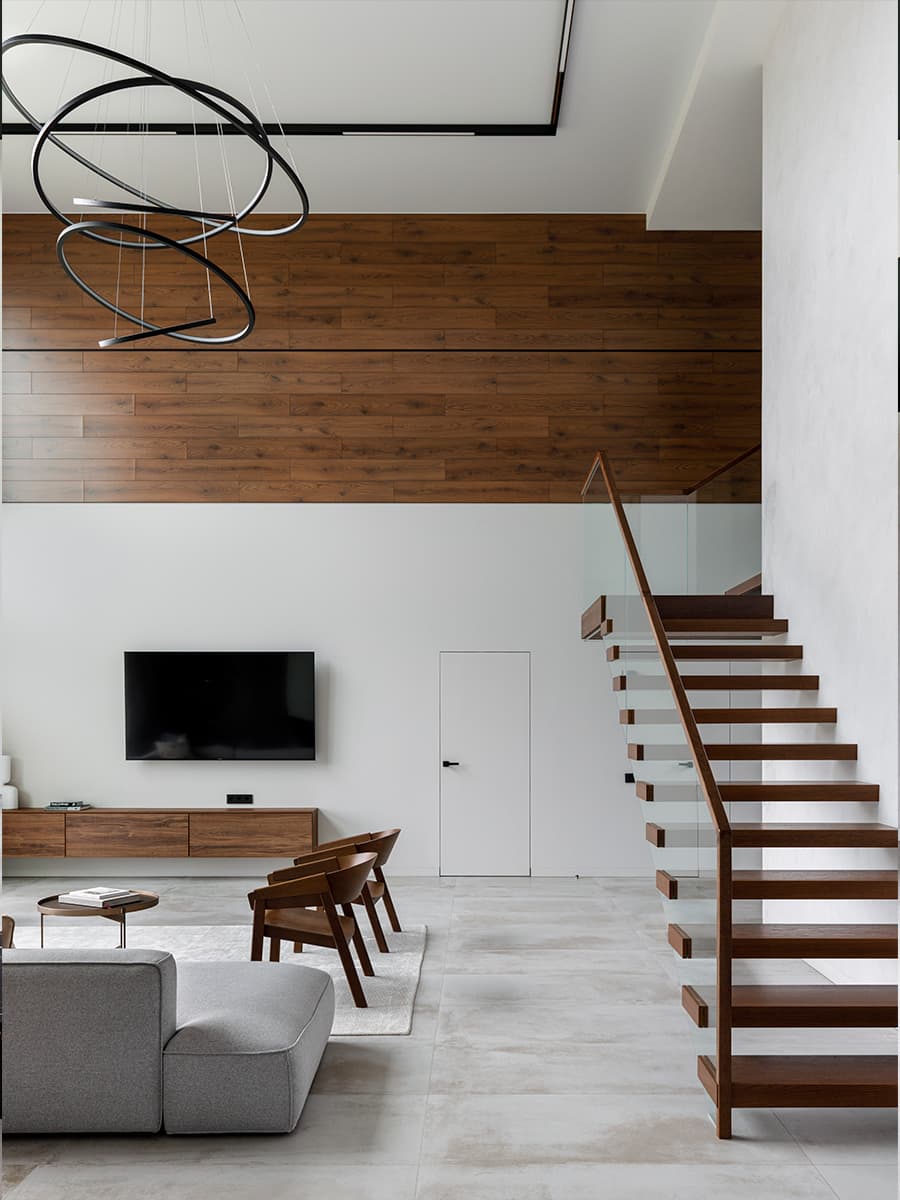 Двусветная гостиная и уютные красочные спальни в интерьере дома для большой семьи – проект Анны Шаповаловой