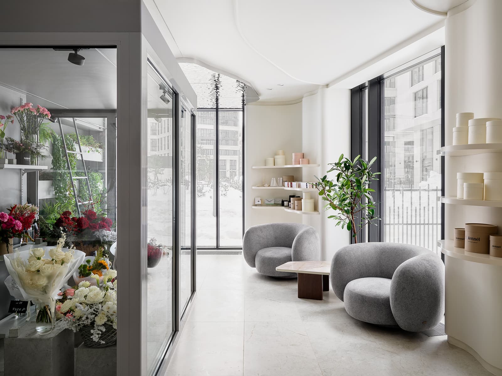 Сила трех стихий в интерьере современного салона цветов — проект студии дизайна PROJECTLINE.INTERIORS