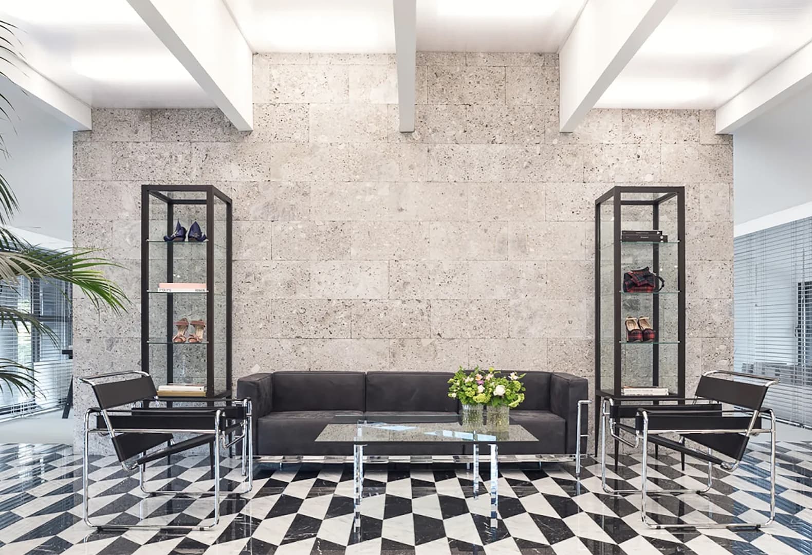 Многослойный и эклектичный визуальный язык Ханнеса Пира