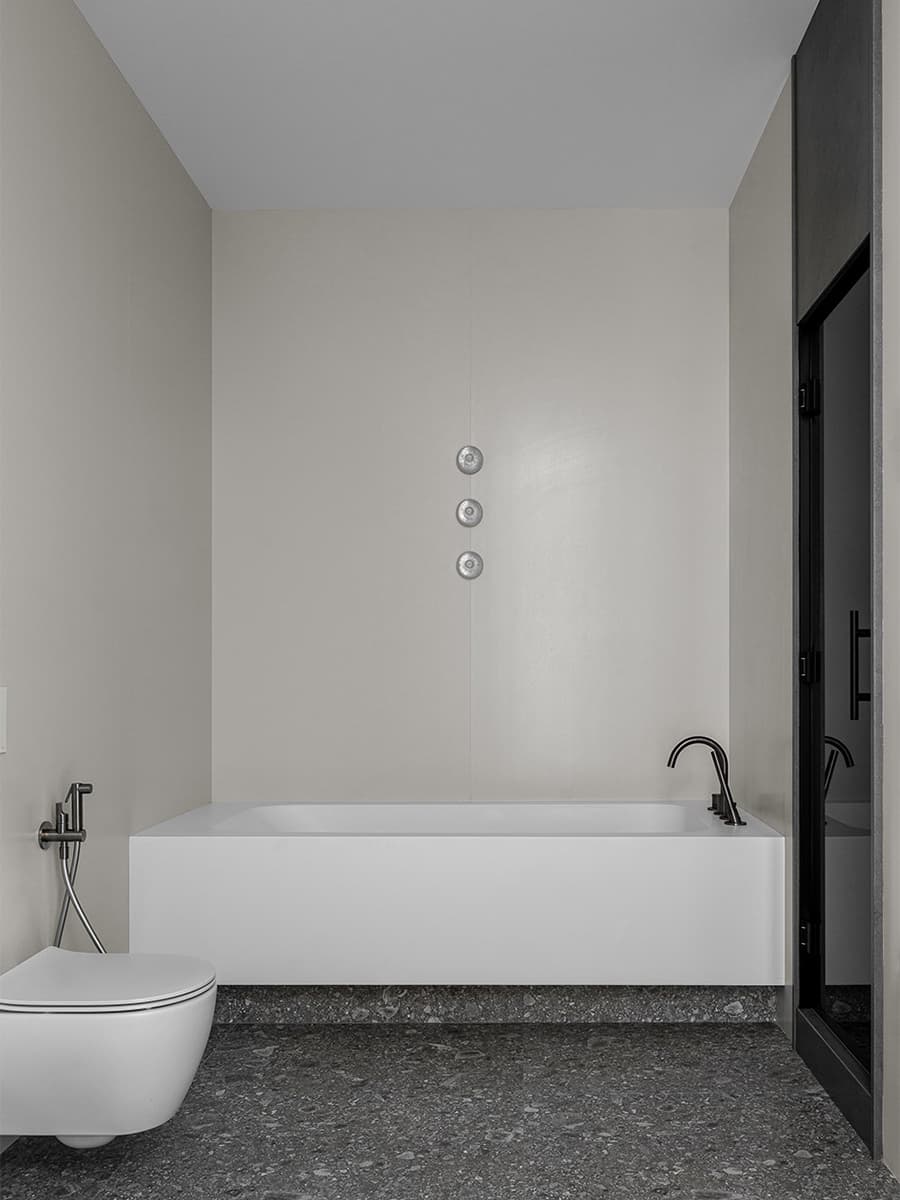 Пространство как отражение хозяев: сдержанный и нежный интерьер квартиры в Новосибирске — проект Анны Игнатенко