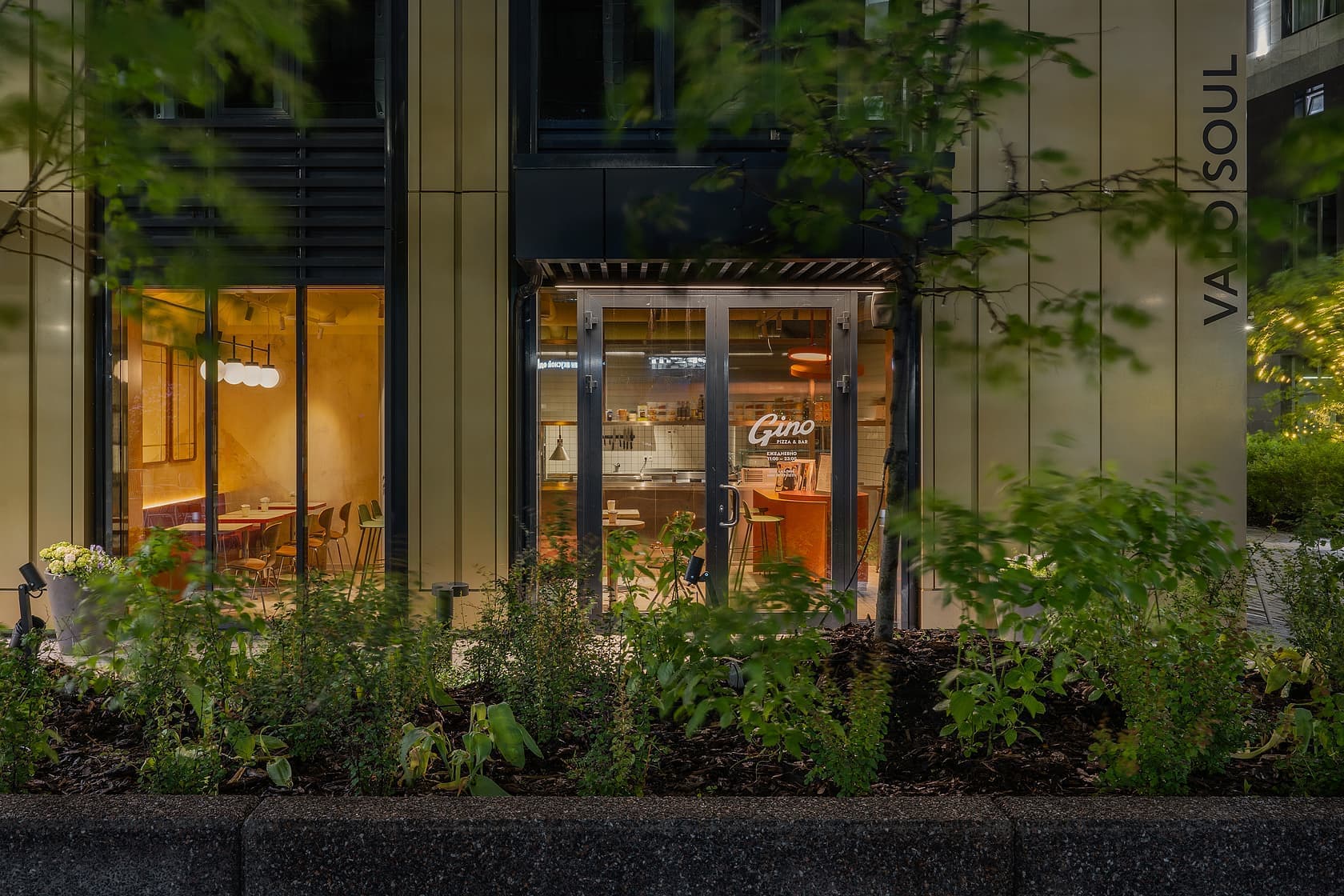 Атмосфера итальянской пиццерии и отсылки к ретро в интерьере бистро в Санкт-Петербурге — проект MODGI Group