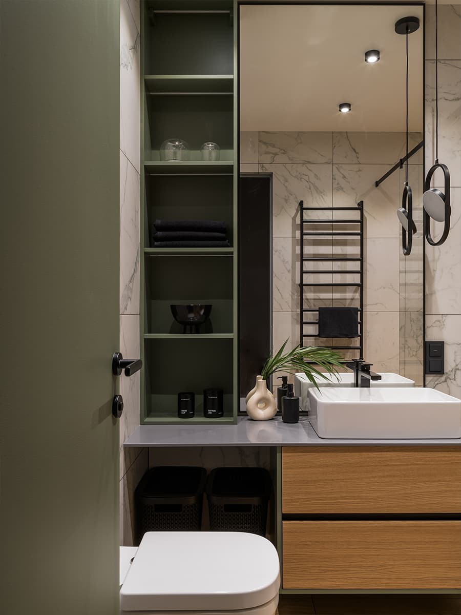 Строгая геометрия и тепло природных фактур в интерьере московской квартиры — проект студии NomadForm