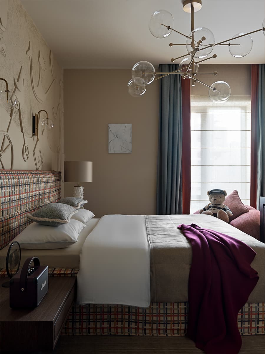 Плавные узоры мрамора и сланца в интерьере семейной квартиры — проект Анастасии Марченковой