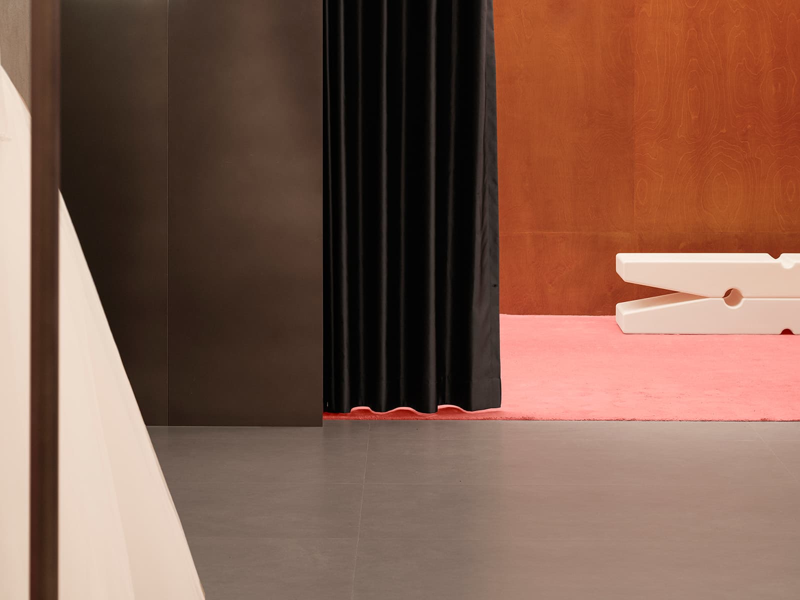 Артистичный интерьер фотостудии в китайской провинции — проект студии Aurora Design