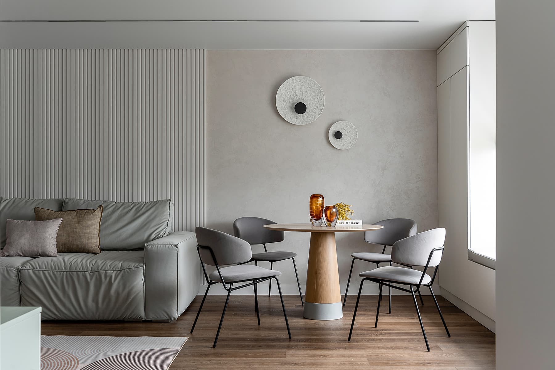 Тонкие нотки Азии в интерьере квартиры для супружеской пары — проект Марины Аббасовой