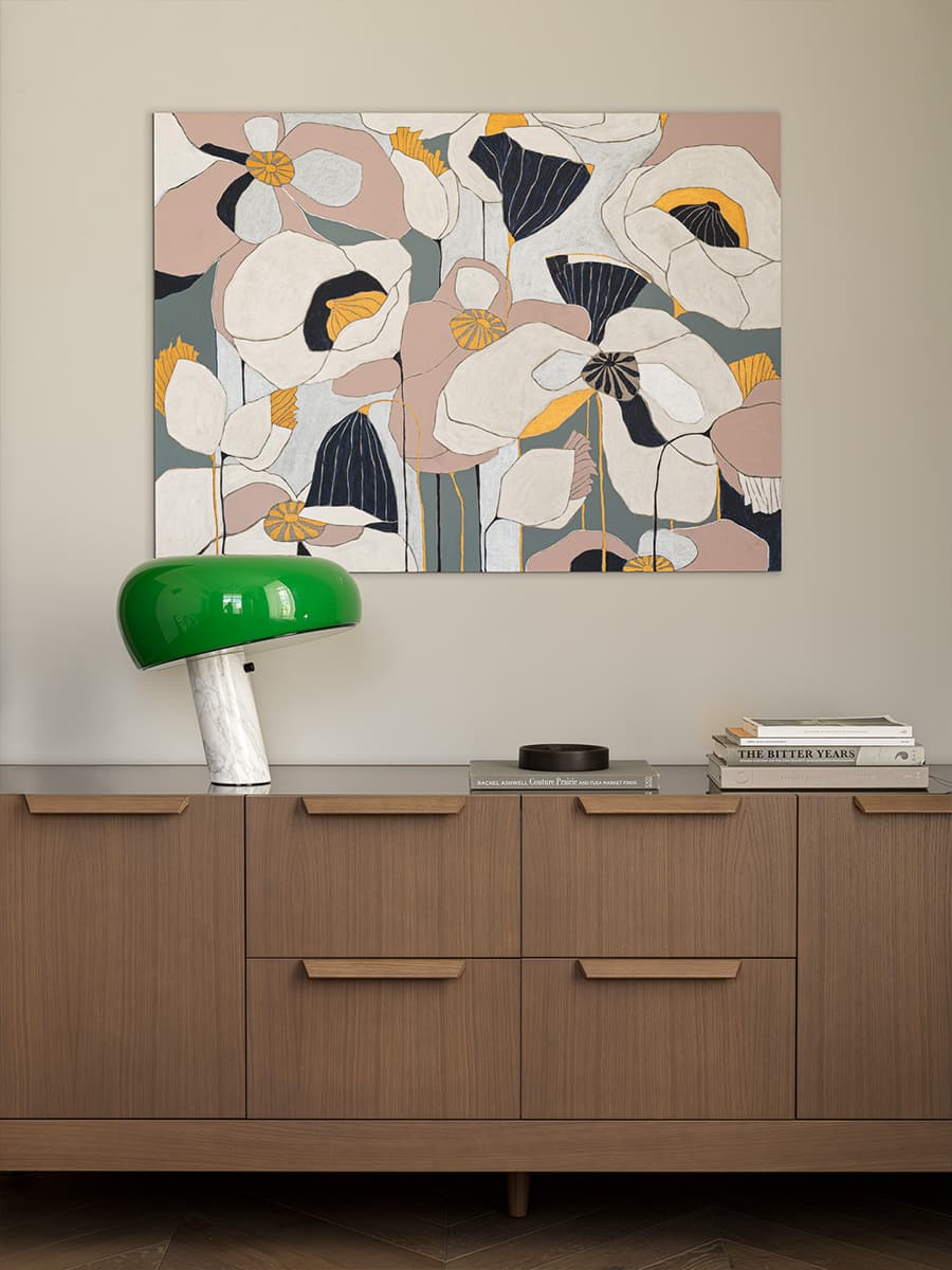 Эмоциональное искусство и обилие мрамора в интерьере респектабельного загородного дома — проект Ирины Марковской